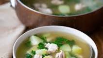 Tinola (Filipino Ginger-Garlic Chicken Soup) Tinola (Filipino Ginger-Garlic Chicken Soup)