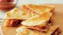 Hot Dog Pizza-Dillas Hot Dog Pizza-Dillas
