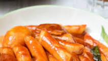Tteokbokki - Spicy stir-fried rice cakes Tteokbokki - Spicy stir-fried rice cakes