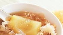 Apple and Snow Fungus Soup Apple and Snow Fungus Soup