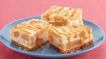 Apple Cheesecake Bars with Sea Salt Caramel Sauce Apple Cheesecake Bars with Sea Salt Caramel Sauce