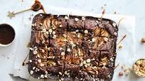 PARKIN WITH PEAR, HAZELNUTS & TREACLE CARAMEL SAUCE PARKIN WITH PEAR, HAZELNUTS & TREACLE CARAMEL SAUCE