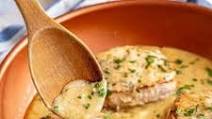 Easy skillet pork chops with gravy Easy skillet pork chops with gravy