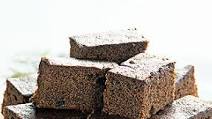 Rich and Sticky Gingerbread with Marmalade Rich and Sticky Gingerbread with Marmalade