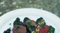 Pan-seared venison with blueberries, shallots and red wine Pan-seared venison with blueberries, shallots and red wine