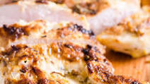 Grilled Chicken Breast Recipe {Quick and Juicy} Grilled Chicken Breast Recipe {Quick and Juicy}