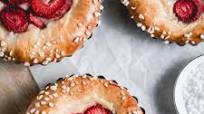 strawberry and tonka custard brioche tarts strawberry and tonka custard brioche tarts