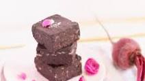 RAW RED VELVET VEGAN BROWNIES RAW RED VELVET VEGAN BROWNIES