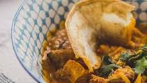 Chapatis with Simple Chicken Curry Chapatis with Simple Chicken Curry