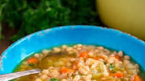 Mom's Navy Beans Recipe + Video Mom's Navy Beans Recipe + Video