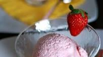 Homemade Strawberry Ice Cream Homemade Strawberry Ice Cream