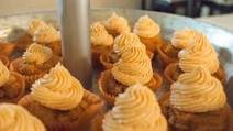 Peanut Butter And Pumpkin Dog Cupcakes (Pupcakes!) Peanut Butter And Pumpkin Dog Cupcakes (Pupcakes!)