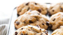 Bakery-Style Chocolate Chip Muffins Bakery-Style Chocolate Chip Muffins