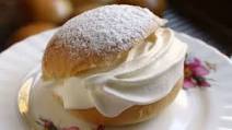 Cream Buns, a Scottish Favourite Cream Buns, a Scottish Favourite