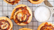 Sharp Cheddar Cheese and Caramelised Onion Brioche Rolls Sharp Cheddar Cheese and Caramelised Onion Brioche Rolls
