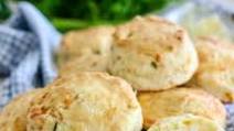 Easy Cheddar Biscuits Easy Cheddar Biscuits