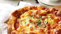Cheese & Bacon Breakfast Strata Cake (Breakfast Casserole!) Cheese & Bacon Breakfast Strata Cake (Breakfast Casserole!)