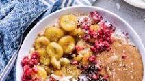 Caramelized banana quinoa spelt oatmeal Caramelized banana quinoa spelt oatmeal