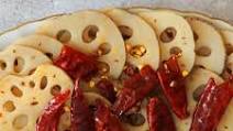Crunchy Lotus Root Salad (Liang Ban Cui Ou, 凉拌脆藕) Crunchy Lotus Root Salad (Liang Ban Cui Ou, 凉拌脆藕)