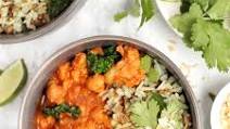 Tomato Coconut Curry (Vegan & Gluten Free) Tomato Coconut Curry (Vegan & Gluten Free)