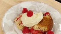 Raspberry Crumb Coffee Cake with Vermont Maple Frosting Raspberry Crumb Coffee Cake with Vermont Maple Frosting