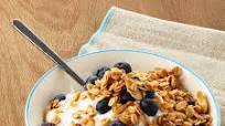 Yogourt with Blueberries and Granola Yogourt with Blueberries and Granola