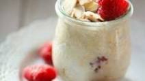 Overnight Raspberry-Almond Refrigerator Oatmeal Overnight Raspberry-Almond Refrigerator Oatmeal