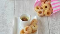 Mini baked doughnuts with rhubarb and custard dip Mini baked doughnuts with rhubarb and custard dip