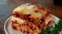 Paris Hilton’s Lasagna (as interpreted by Nicole McLaughlin) Paris Hilton’s Lasagna (as interpreted by Nicole McLaughlin)