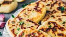 Quick Naan Flatbread (only 15 minutes!) Quick Naan Flatbread (only 15 minutes!)