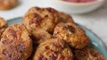 Healthy Chicken Nuggets (BLW & Toddler Friendly) Healthy Chicken Nuggets (BLW & Toddler Friendly)