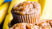 Healthy Banana Muffins {Kid Approved} Healthy Banana Muffins {Kid Approved}