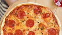 15-Minute Pizza Dough Recipe (No Yeast) 15-Minute Pizza Dough Recipe (No Yeast)
