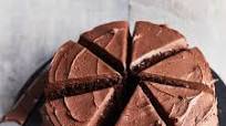How to Make Air-Fryer Chocolate Cake How to Make Air-Fryer Chocolate Cake
