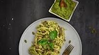 Whole Wheat Spaghetti in Homemade Pesto Sauce Whole Wheat Spaghetti in Homemade Pesto Sauce