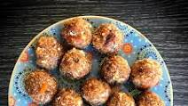 Gond ke laddu/Antina unde/Dink laddu Gond ke laddu/Antina unde/Dink laddu