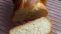 Eggless Challah Bread (Vegan) Eggless Challah Bread (Vegan)
