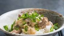 Donburi Recipe: Japanese Breakfast Oyakodon Donburi Recipe: Japanese Breakfast Oyakodon