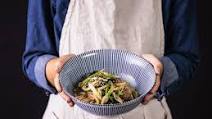 5-ingredient stir-fried udon noodles with spinach and beef 5-ingredient stir-fried udon noodles with spinach and beef