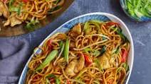 Chicken Chow Mein (鸡肉炒面) Chicken Chow Mein (鸡肉炒面)