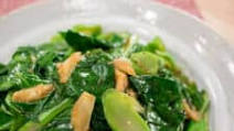 Gai Lan Oyster Sauce Stir-Fry (Chinese Broccoli) Gai Lan Oyster Sauce Stir-Fry (Chinese Broccoli)