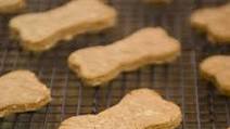 12 Recipes for Homemade Dog Treats 12 Recipes for Homemade Dog Treats