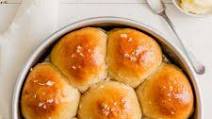 Japanese Milk Bread Rolls (Hokkaido Milk Bread) Japanese Milk Bread Rolls (Hokkaido Milk Bread)