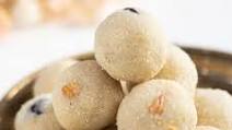 Rava Ladoo Recipe (Suji Ladoo) Rava Ladoo Recipe (Suji Ladoo)