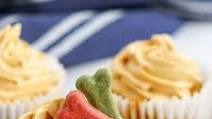Pumpkin Pupcakes with Peanut Butter Frosting Pumpkin Pupcakes with Peanut Butter Frosting