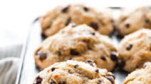 Bakery-Style Chocolate Chip Muffins Bakery-Style Chocolate Chip Muffins