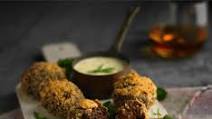 Haggis and Lamb Meatballs with an Oatcake Crumble and Whisky Cream Sauce Haggis and Lamb Meatballs with an Oatcake Crumble and Whisky Cream Sauce