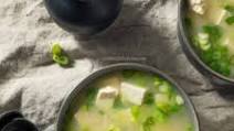 The BEST Miso Soup Recipe (JUST 24 CALORIES) The BEST Miso Soup Recipe (JUST 24 CALORIES)