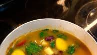 Chunky Vegetarian Vegetable Soup (Fast and Easy) Chunky Vegetarian Vegetable Soup (Fast and Easy)