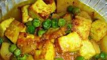 Matar Paneer (Cottage cheese with green peas) Matar Paneer (Cottage cheese with green peas)